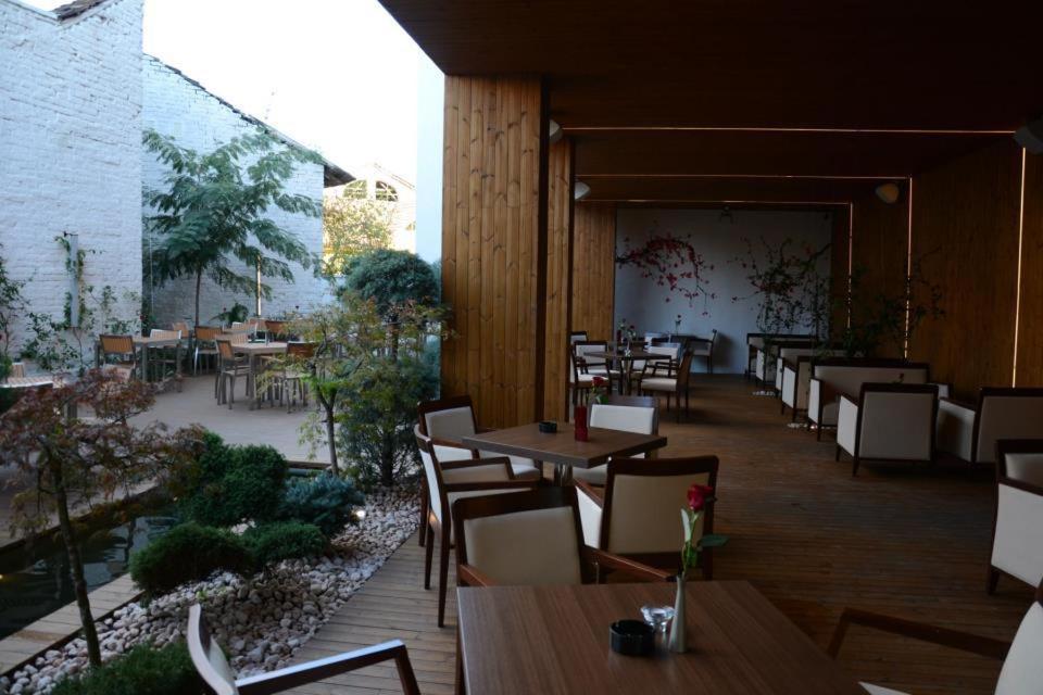 Zenti Plaza Hotel Drobeta Turnu Severin Esterno foto