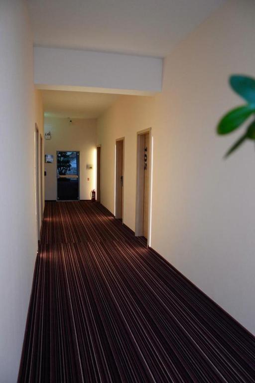 Zenti Plaza Hotel Drobeta Turnu Severin Esterno foto