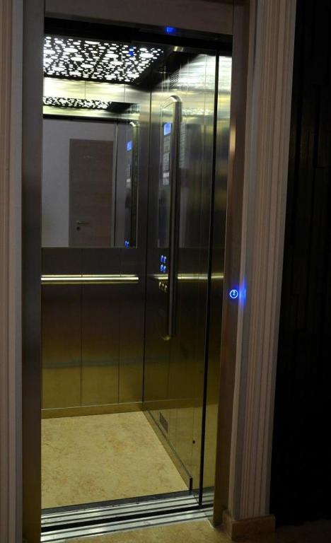 Zenti Plaza Hotel Drobeta Turnu Severin Esterno foto